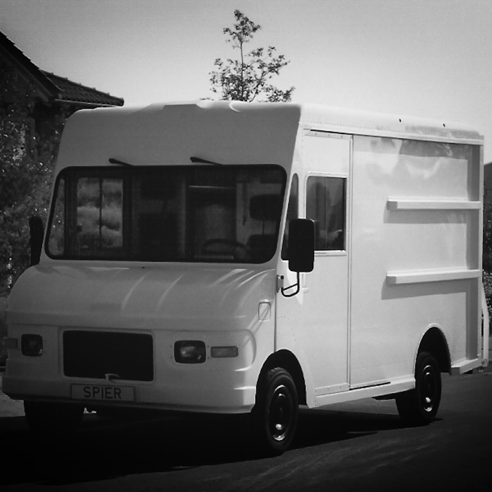 Paketfahrzeuge
