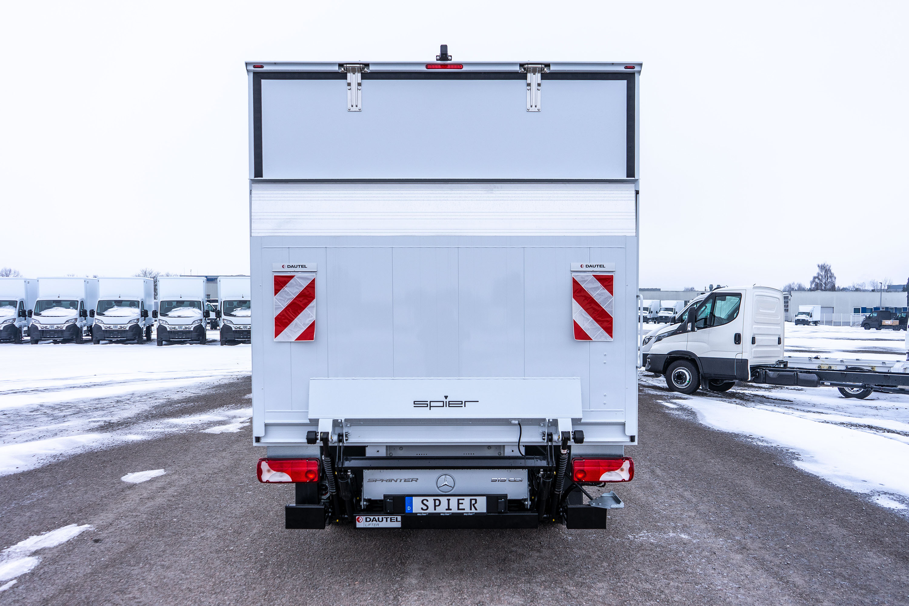 Bild Mercedes-Benz Sprinter 519 RWD + SPIER Athlet Thermo Kühl-Kofferaufbau/LBW