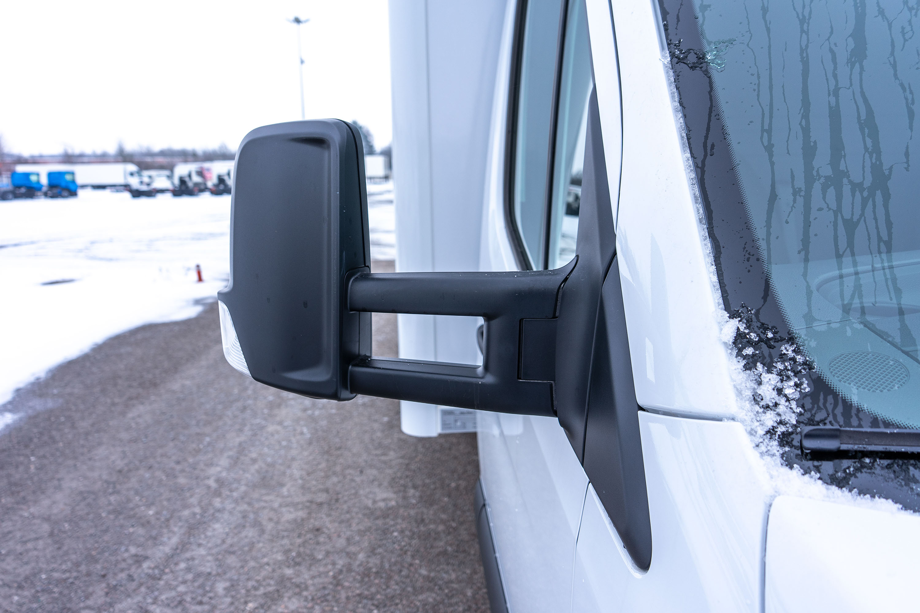 Bild Mercedes-Benz Sprinter 519 RWD + SPIER Athlet Thermo Kühl-Kofferaufbau/LBW