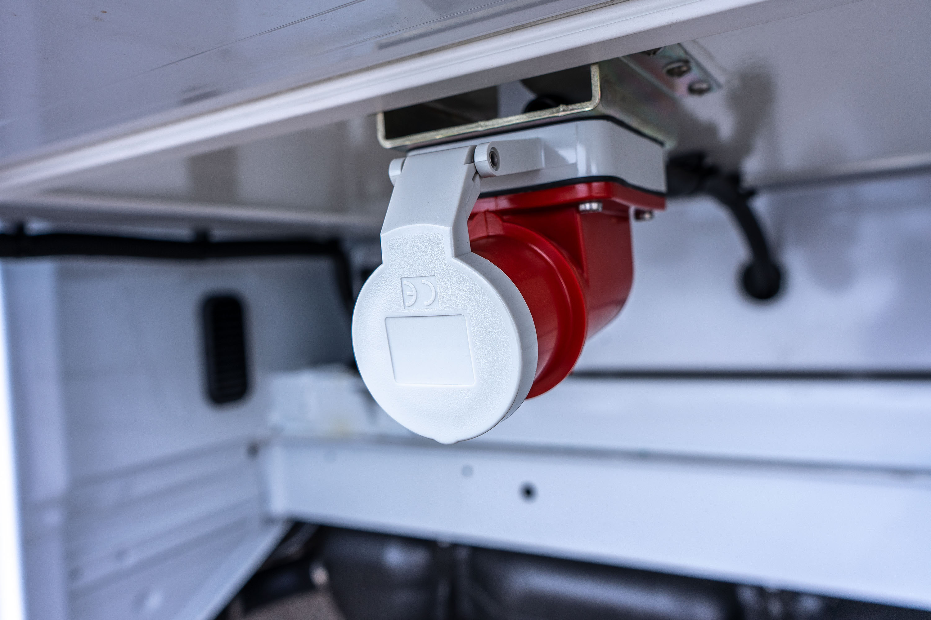 Bild Mercedes-Benz Sprinter 519 RWD + SPIER Athlet Thermo Kühl-Kofferaufbau/LBW