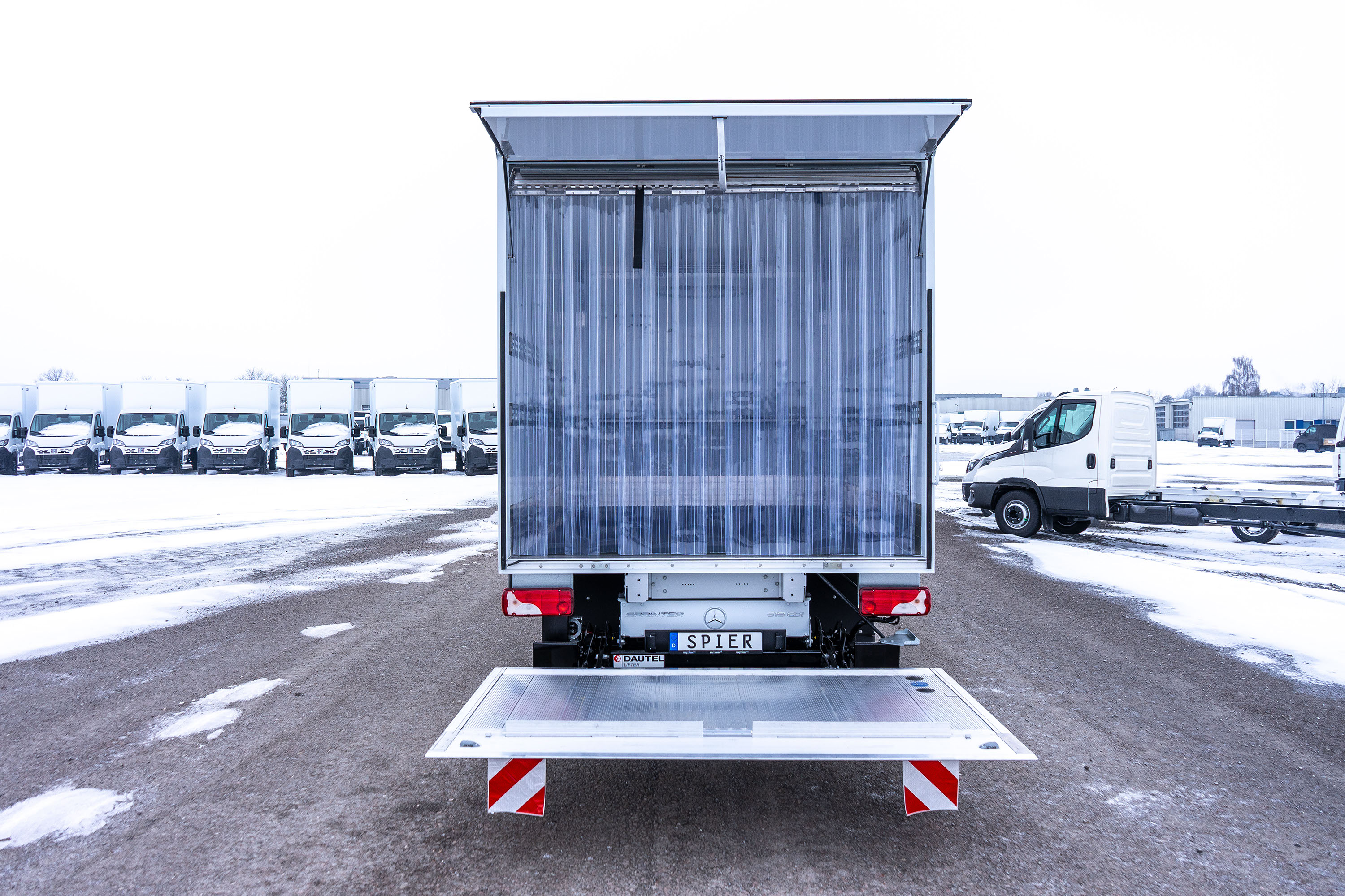 Bild Mercedes-Benz Sprinter 519 RWD + SPIER Athlet Thermo Kühl-Kofferaufbau/LBW