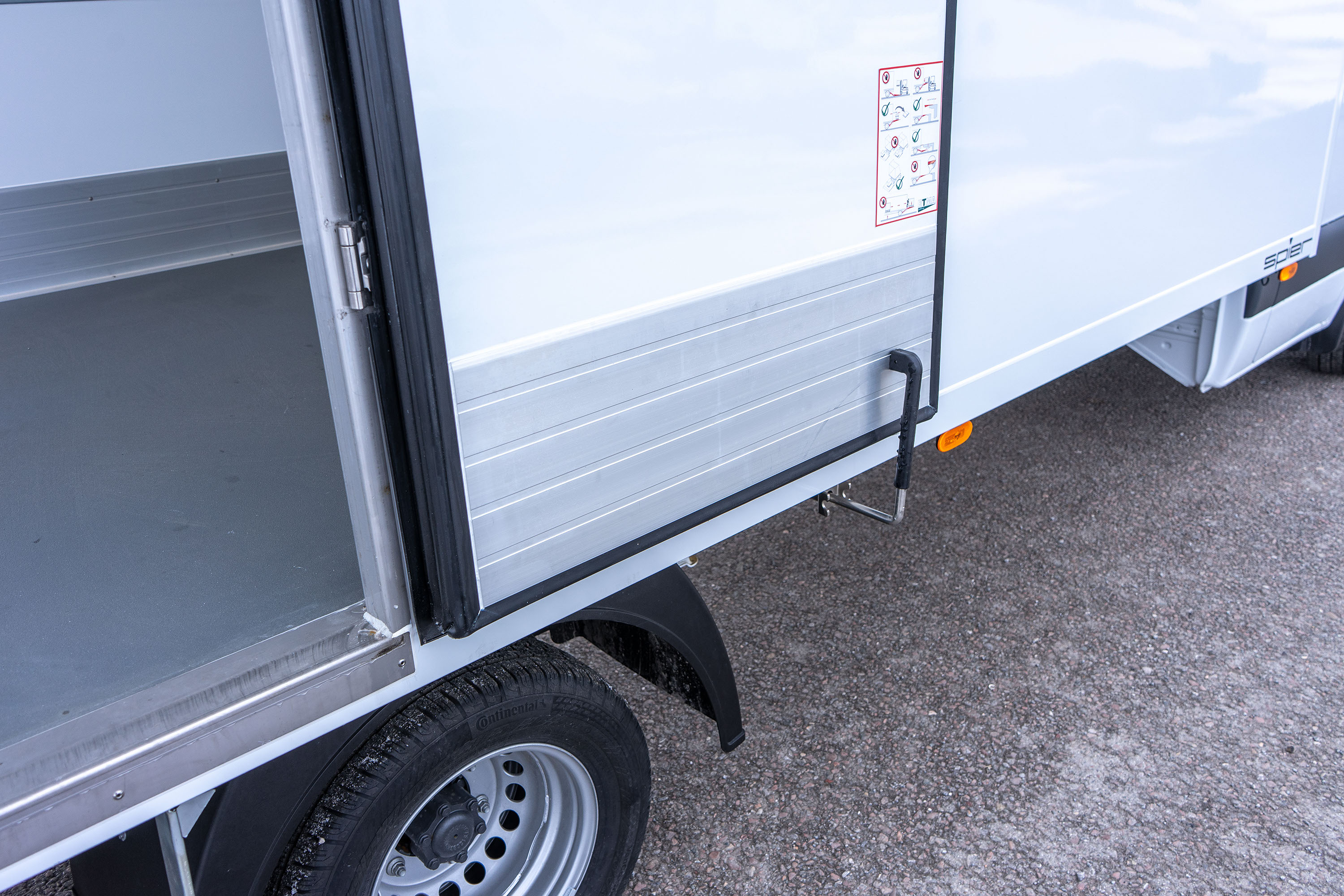 Bild Mercedes-Benz Sprinter 519 RWD + SPIER Athlet Thermo Kühl-Kofferaufbau/LBW